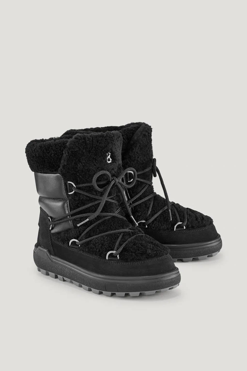 Chamonix 3 Boots - Black