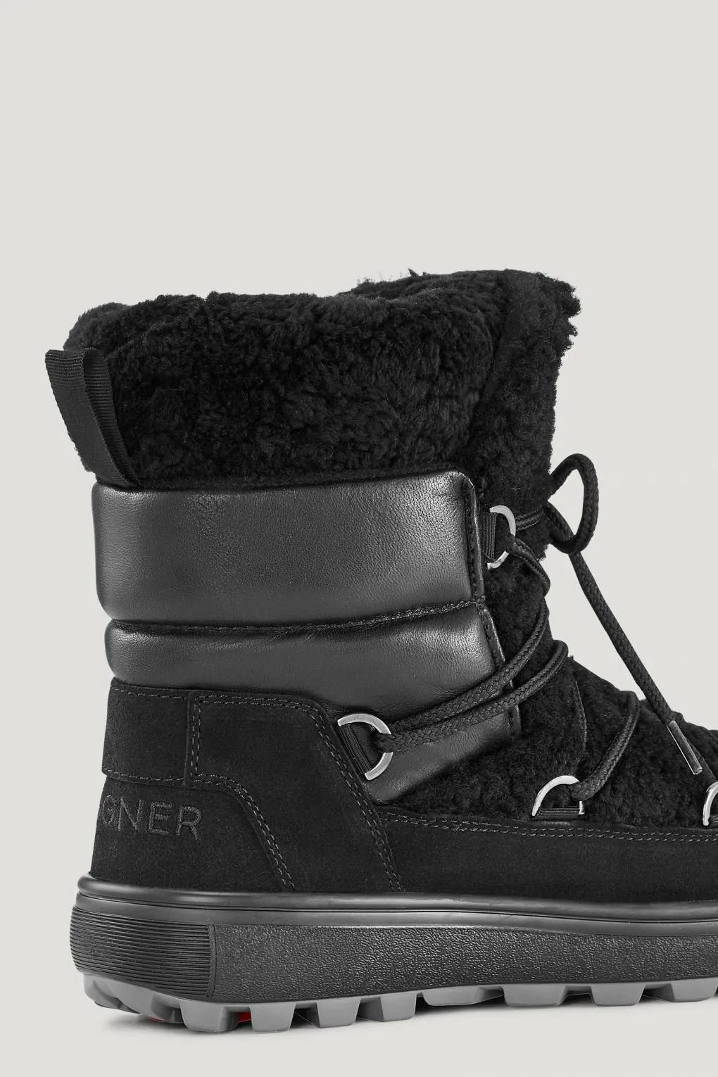 Chamonix 3 Boots - Black