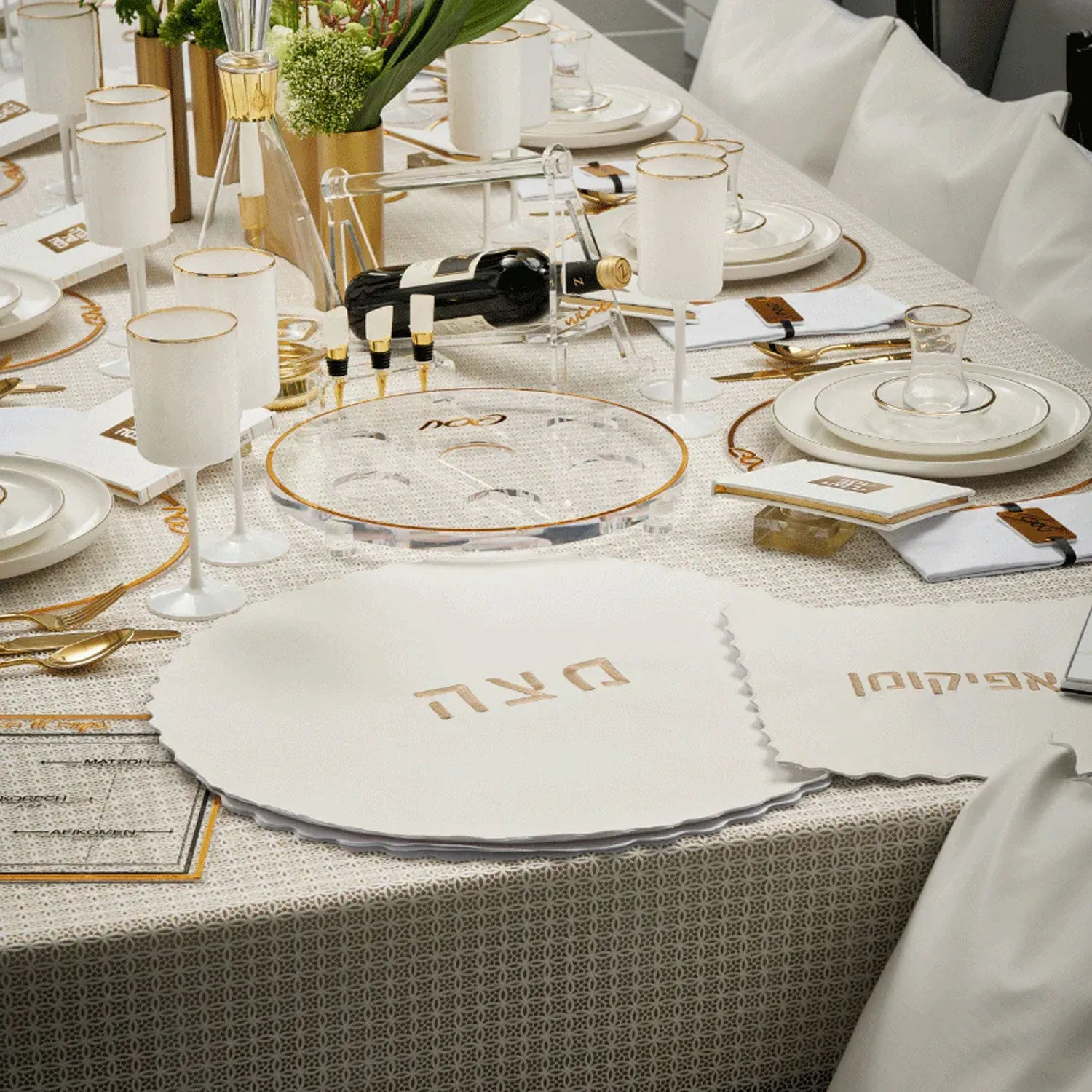 Classic Matzah Box, Gold