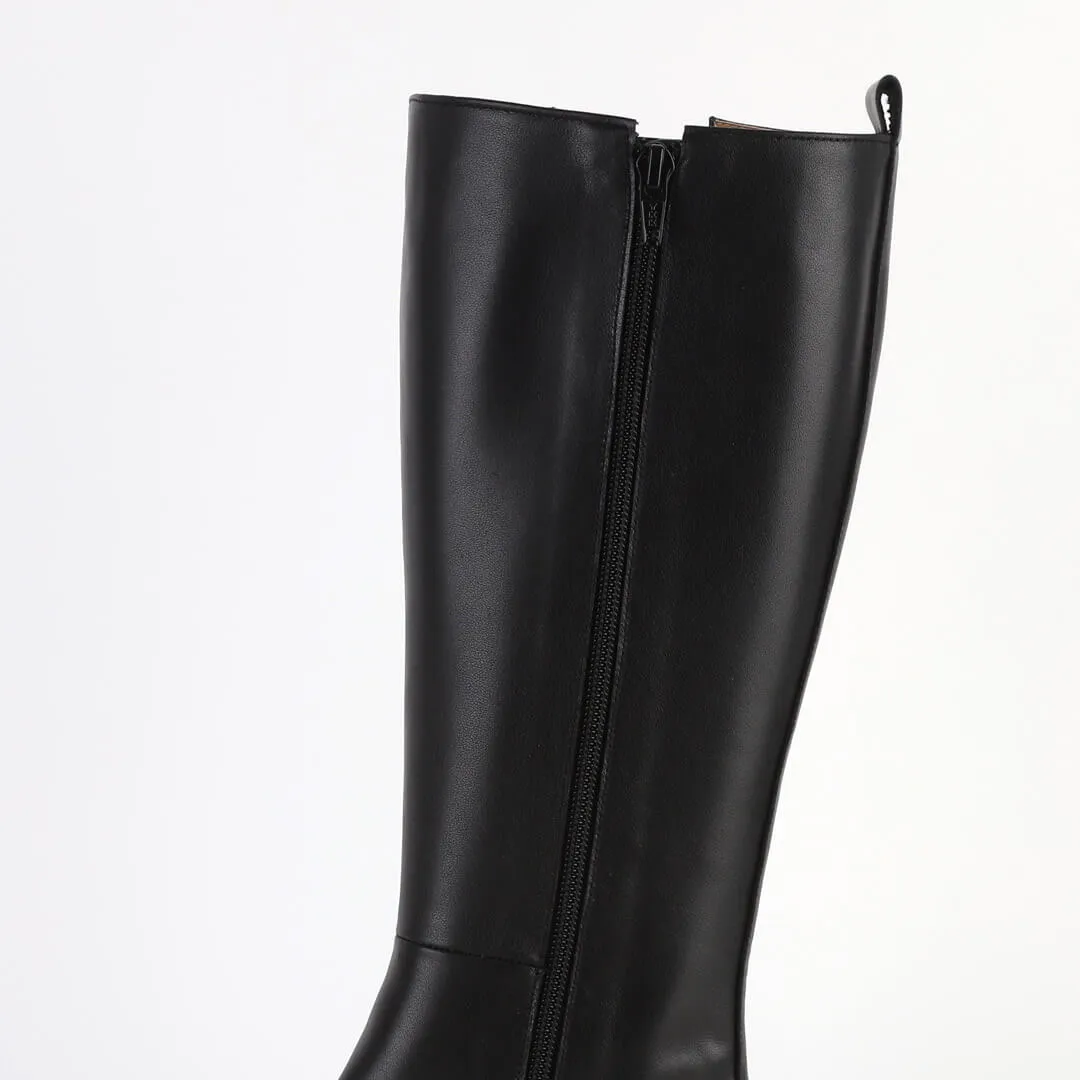 JEAGER - leather knee boots