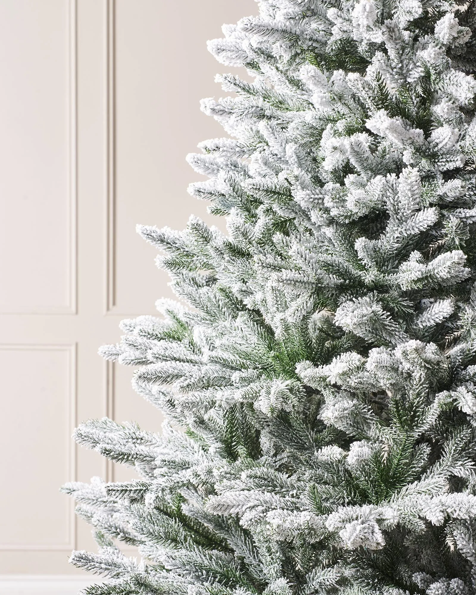Luxury Snow Flocked Christmas Tree, 7 ft