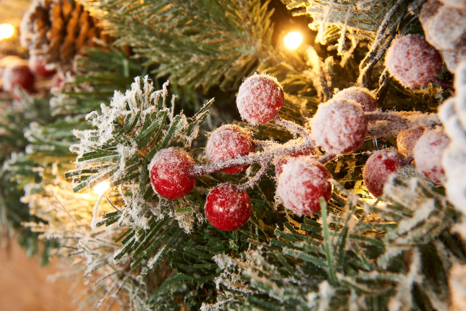 Pre-Lit Extra Thick Mixed Pine Snow Flocked Garland, Pinecones & Berries, Static, 9 ft