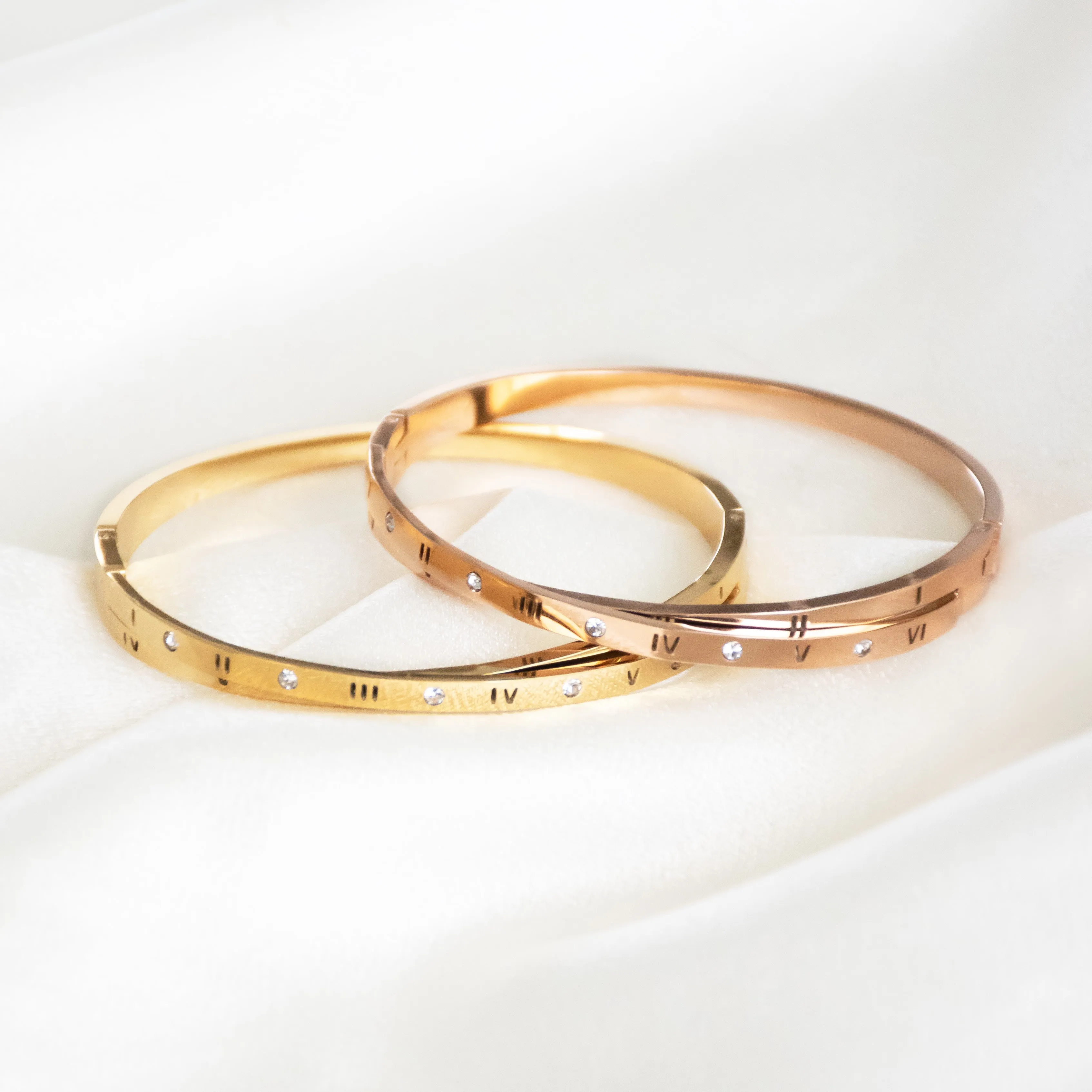 Twisted Roman-inspired Bangle: Elegant Handcrafted Jewelry for Women