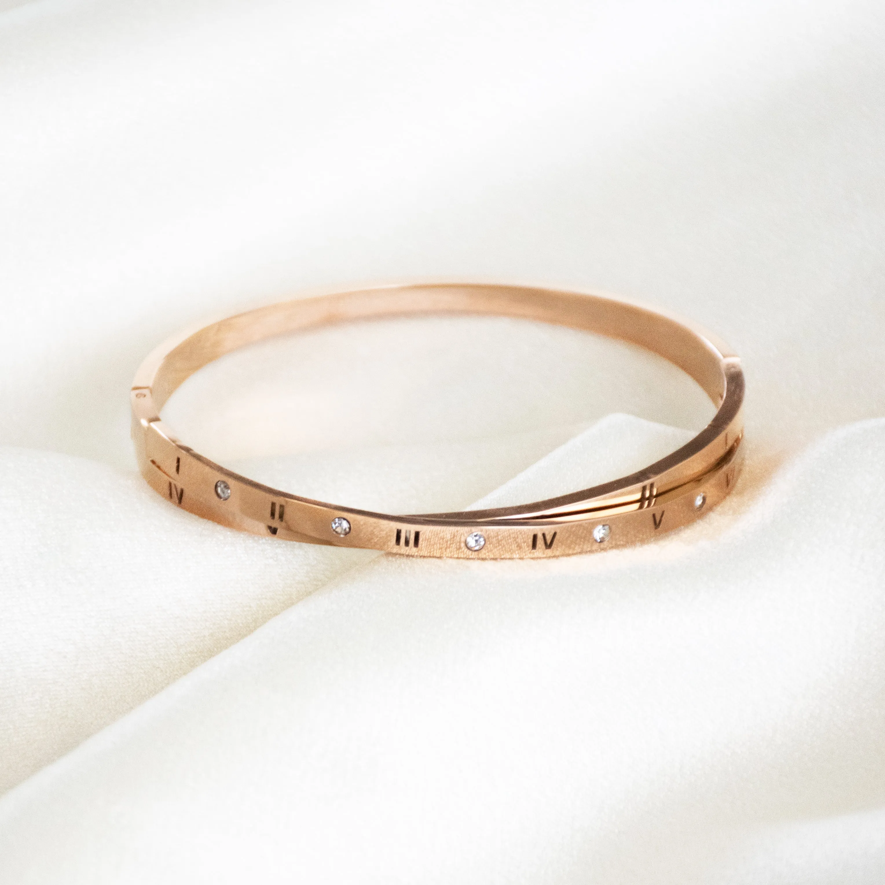 Twisted Roman-inspired Bangle: Elegant Handcrafted Jewelry for Women