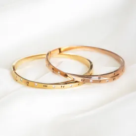 Twisted Roman-inspired Bangle: Elegant Handcrafted Jewelry for Women