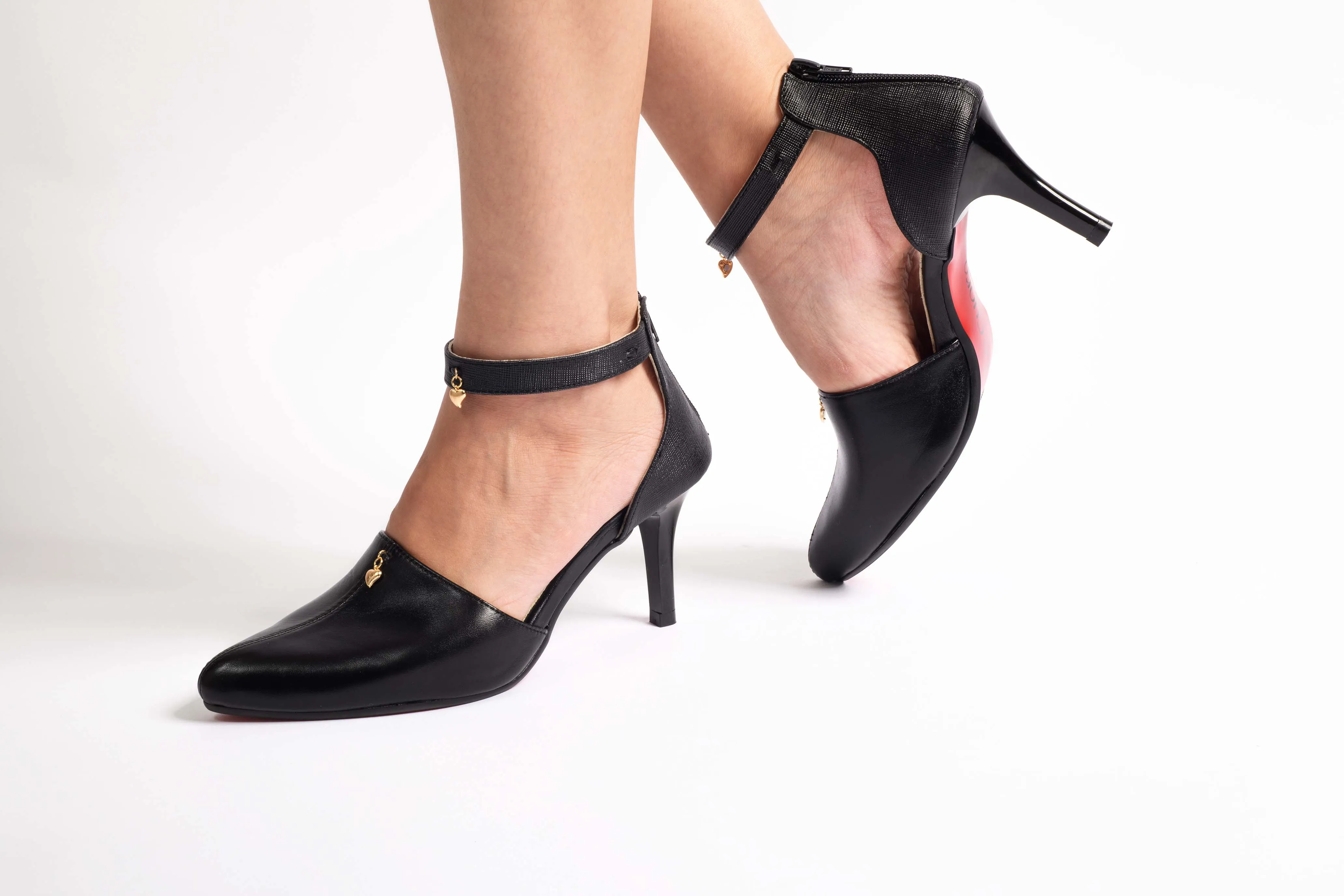Shoeful Glam: Priscilla