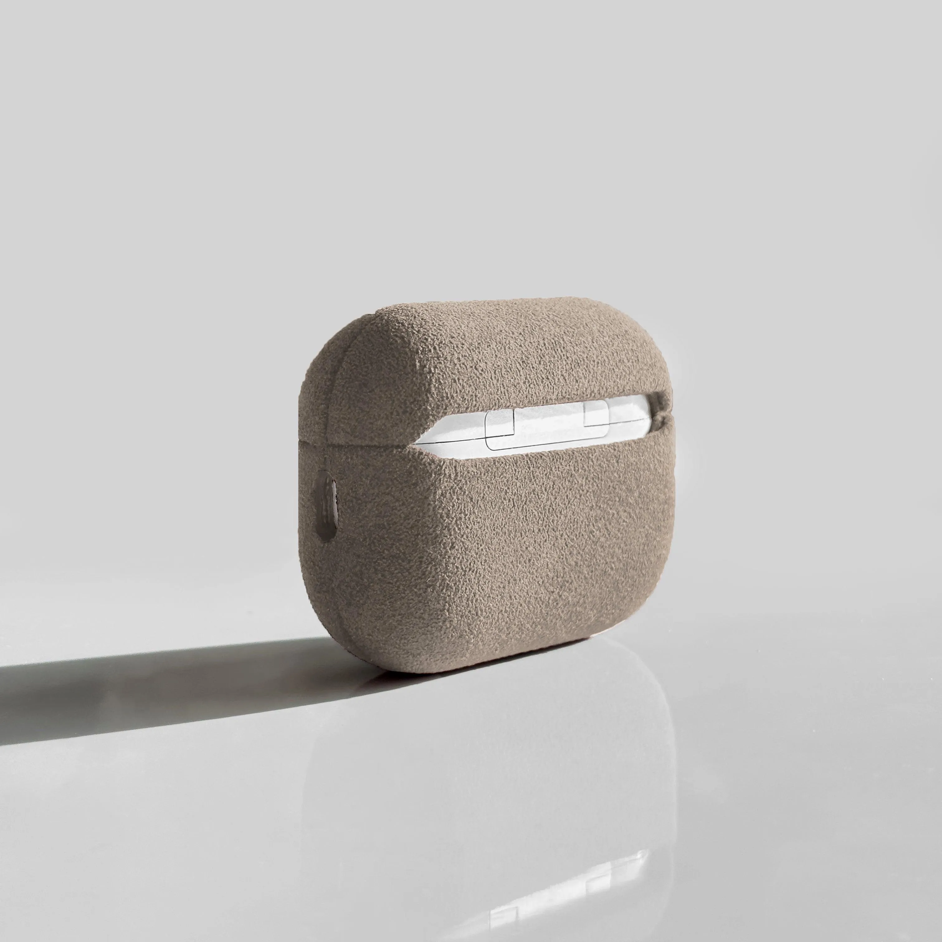 The AirPods Pro Case - Malibu Beige