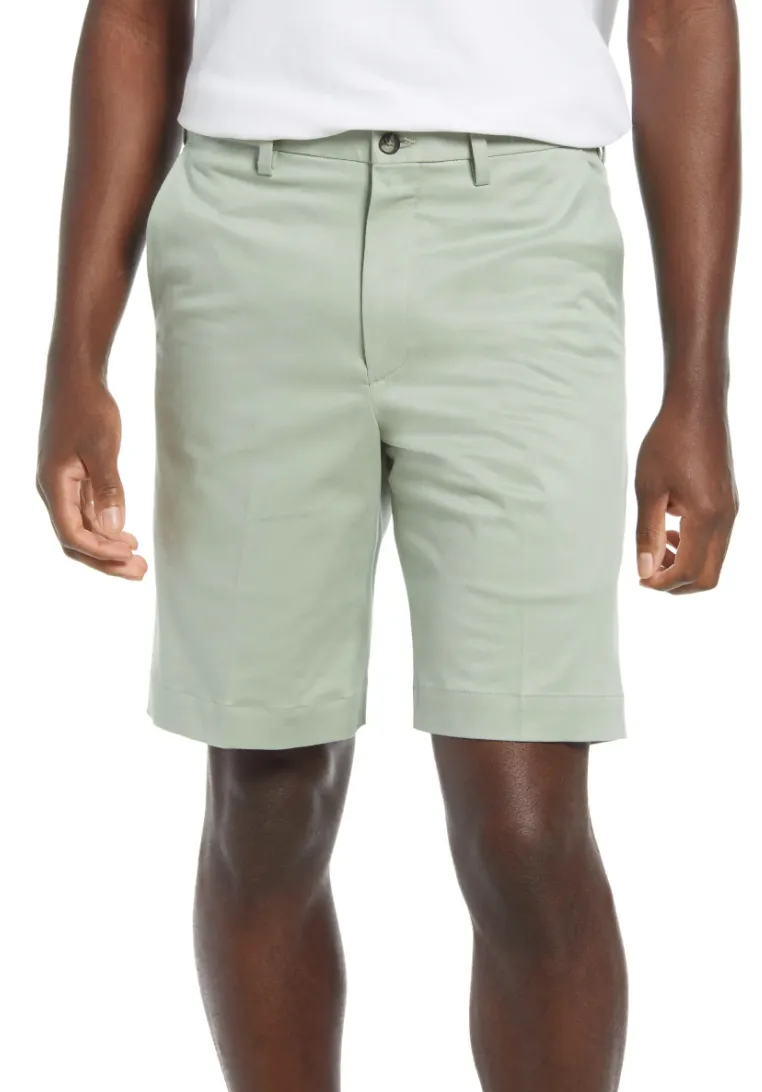 Vintage 1946 Stretch Twill Short<br>Sage<br>Flat Front<br>Regular Rise